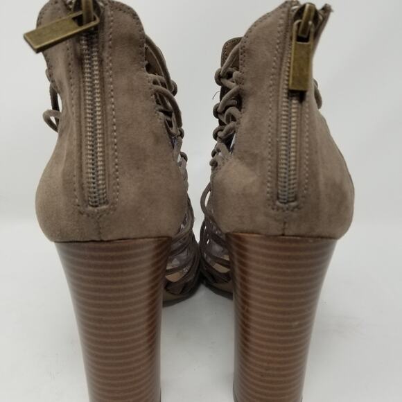 Bamboo Brown Suede Zip Back Heels Zipper Back Foot Hugging Heel Snug fit Size 10 - Picture 6 of 11